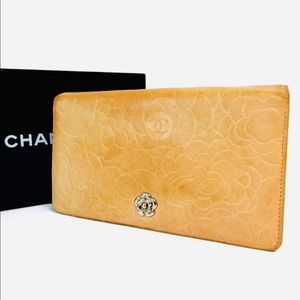 Chanel cc camellia purse